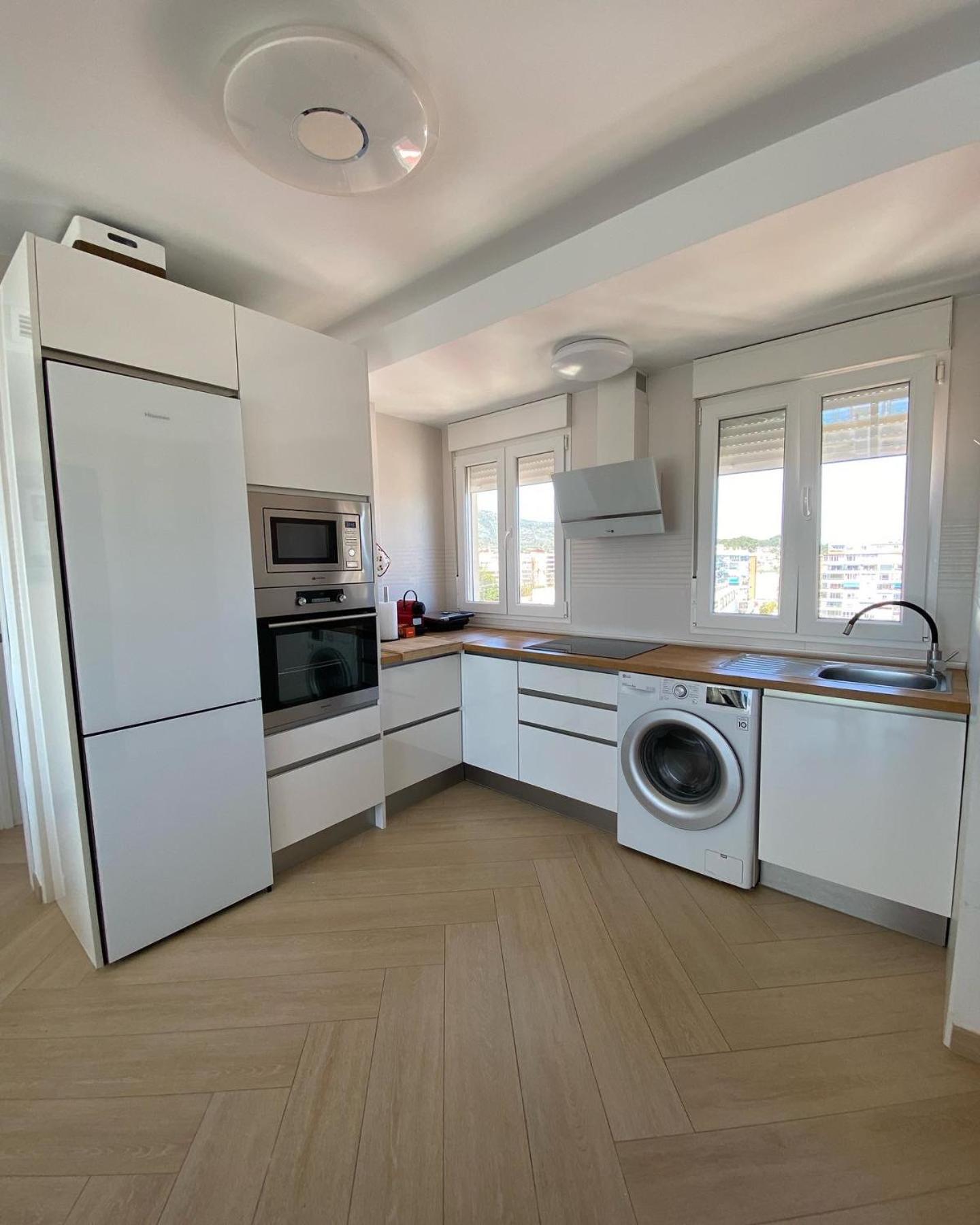 Precioso Apartamento Con Piscina 토레몰리노스 외부 사진